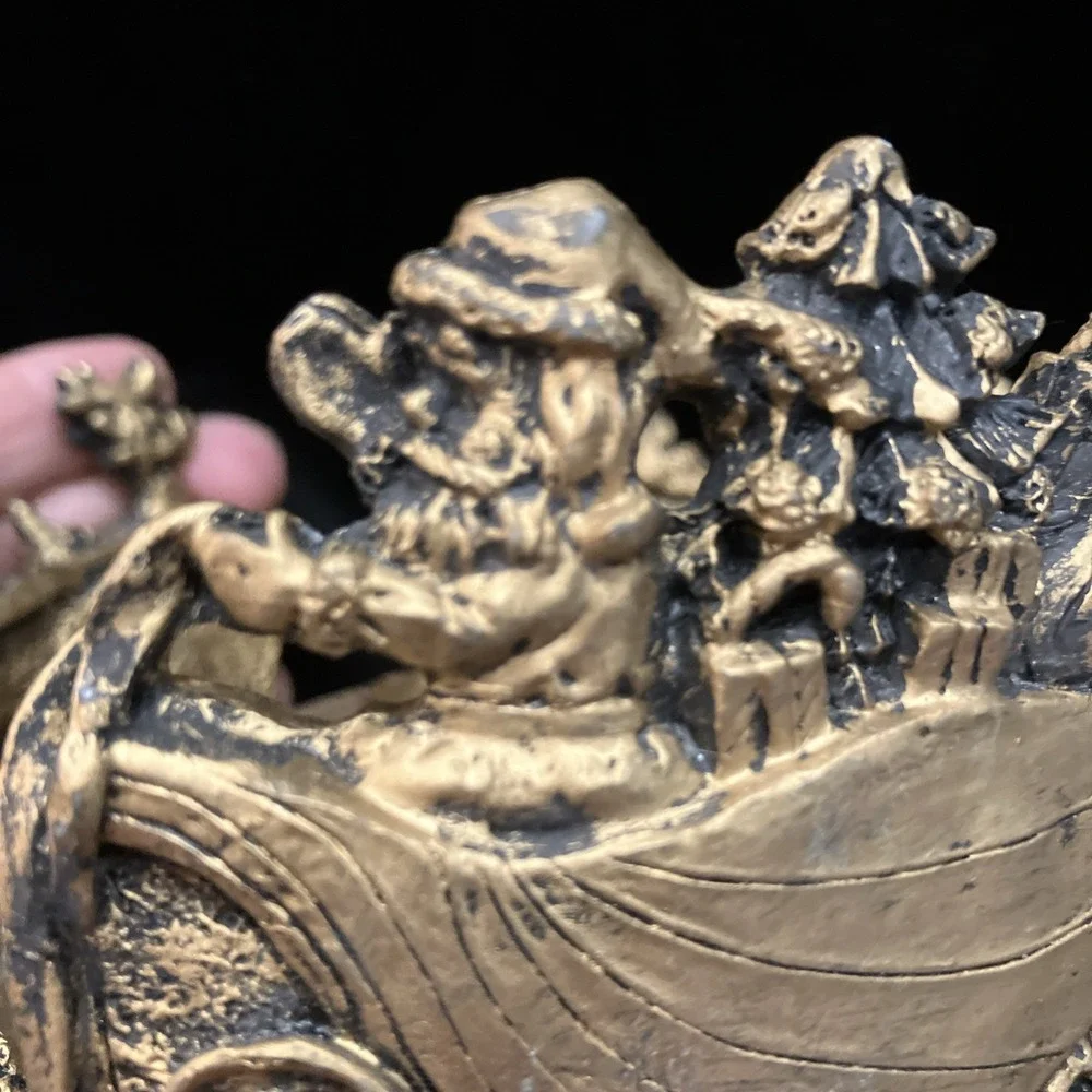 Vintage Christmas Santa Sleigh & Reindeer Bronze Tone Resin Table Candle Holder